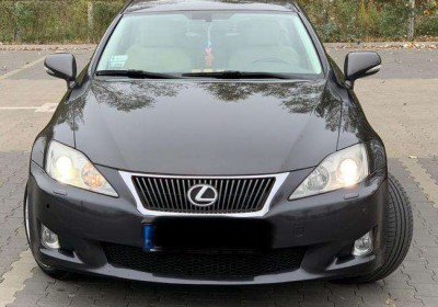 0110af_lexus-is-220-2-2-177-km-w-wa-2009r-zdjecia