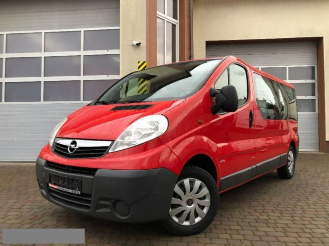Opel Vivaro GWARANCJA / L2 H1 / 9 osób