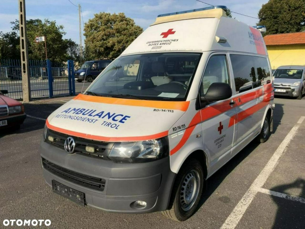 Volkswagen Transporter T6 Ambulans Karetka 4X4 140KM DIN EN 1789 Model 2011 Wyposażona