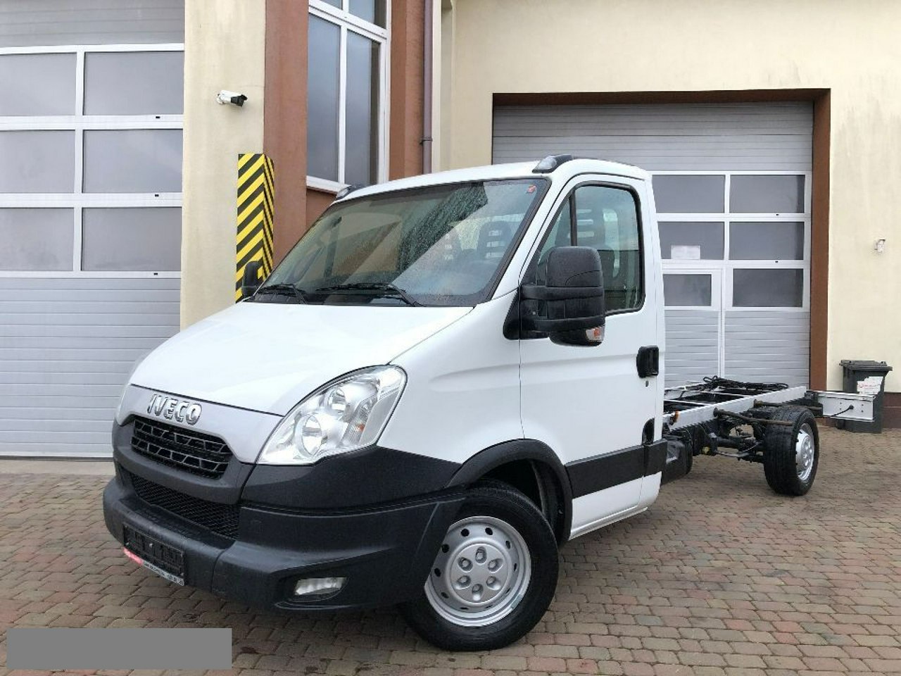 Iveco Daily 35 S17 GWARANCJA / do zadudowy / skrzynia / rama / laweta