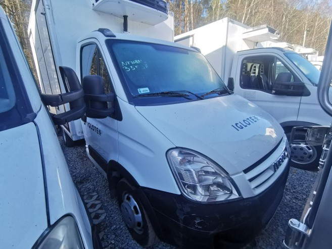 Iveco Daily 35C12 Chłodnia Mroźnia Izoterma Rama do zabudowy Laweta Wywrotka