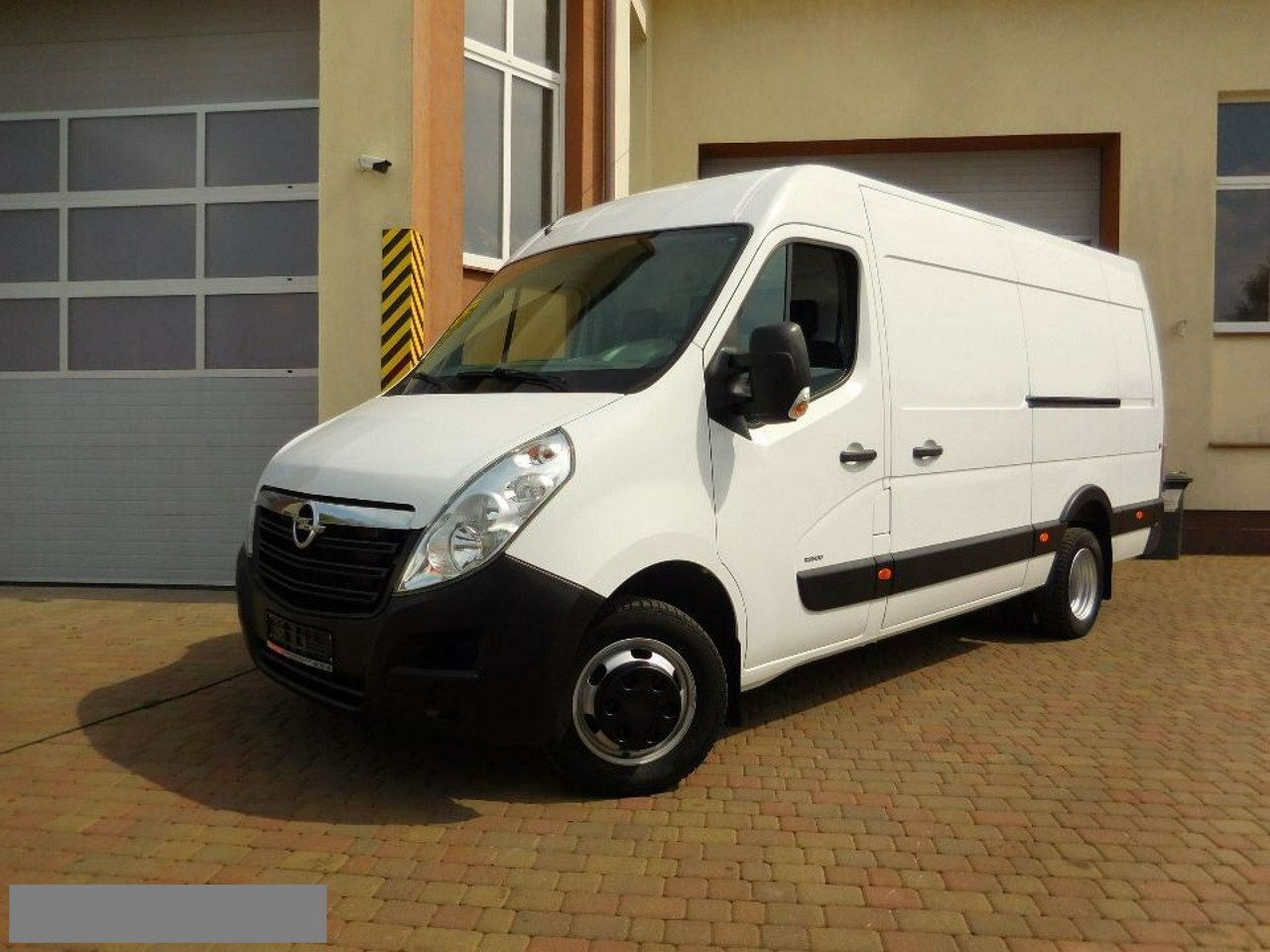Opel Movano GWARANCJA / bliźniaki / 2 x przesuwane drzwi / 150 koni / 201 000km