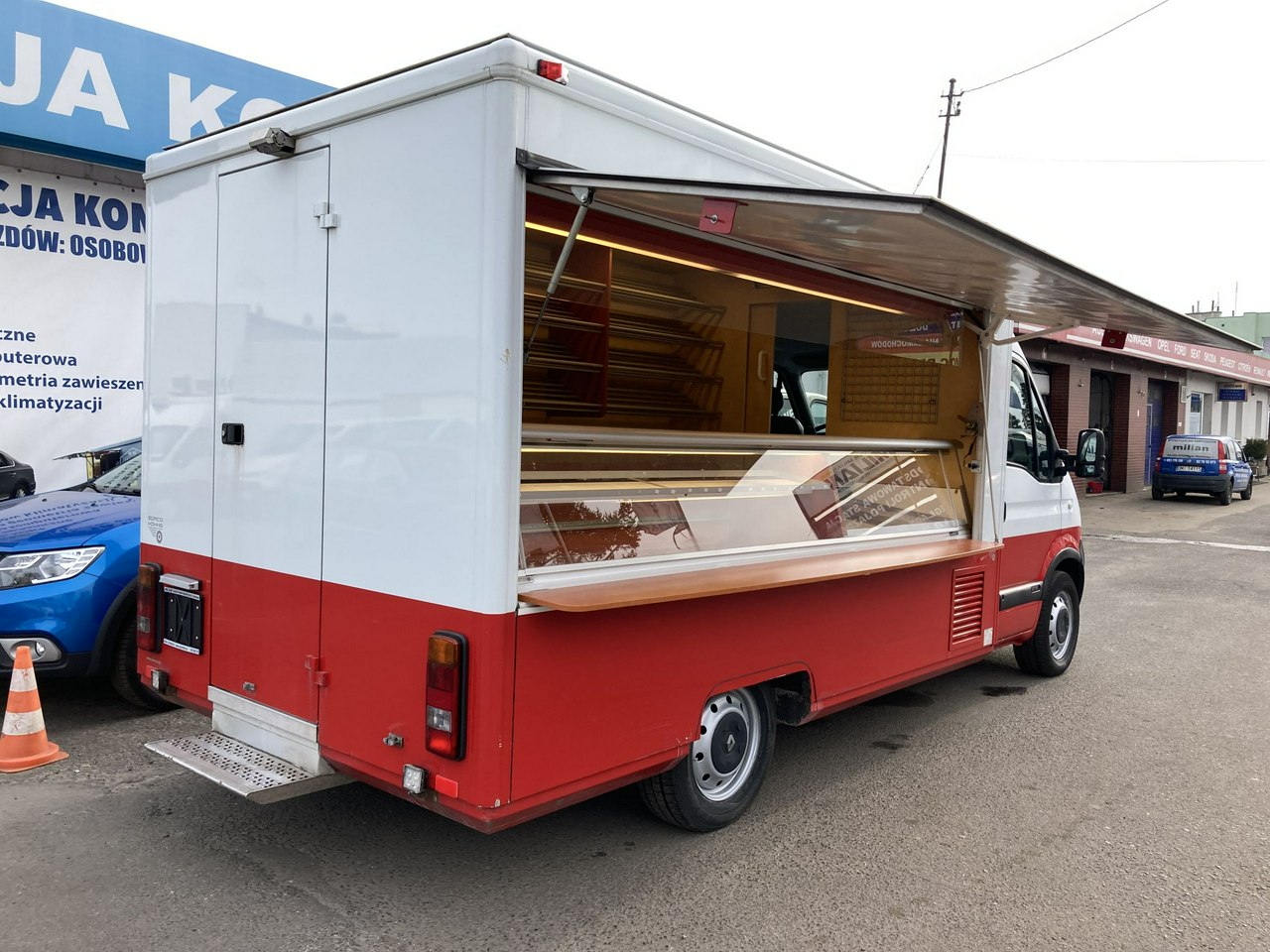 Renault Master Master Autosklep pieczy Gastronomiczny Food Truck Foodtruck Borco 2010