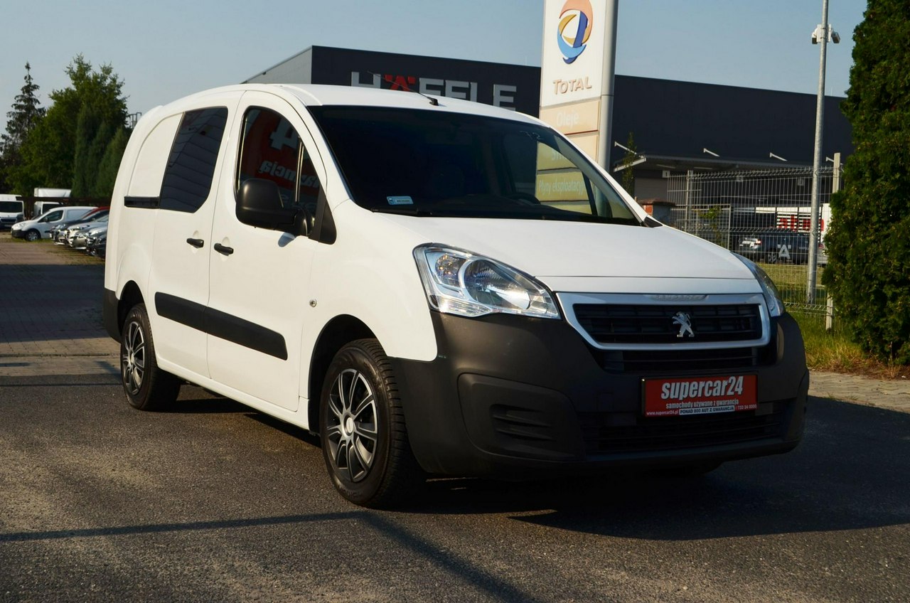 Peugeot Partner Peugeot Partner 1.6 / L2H1 / Długi / 5 os. / Klima / FV23% / Salon PL