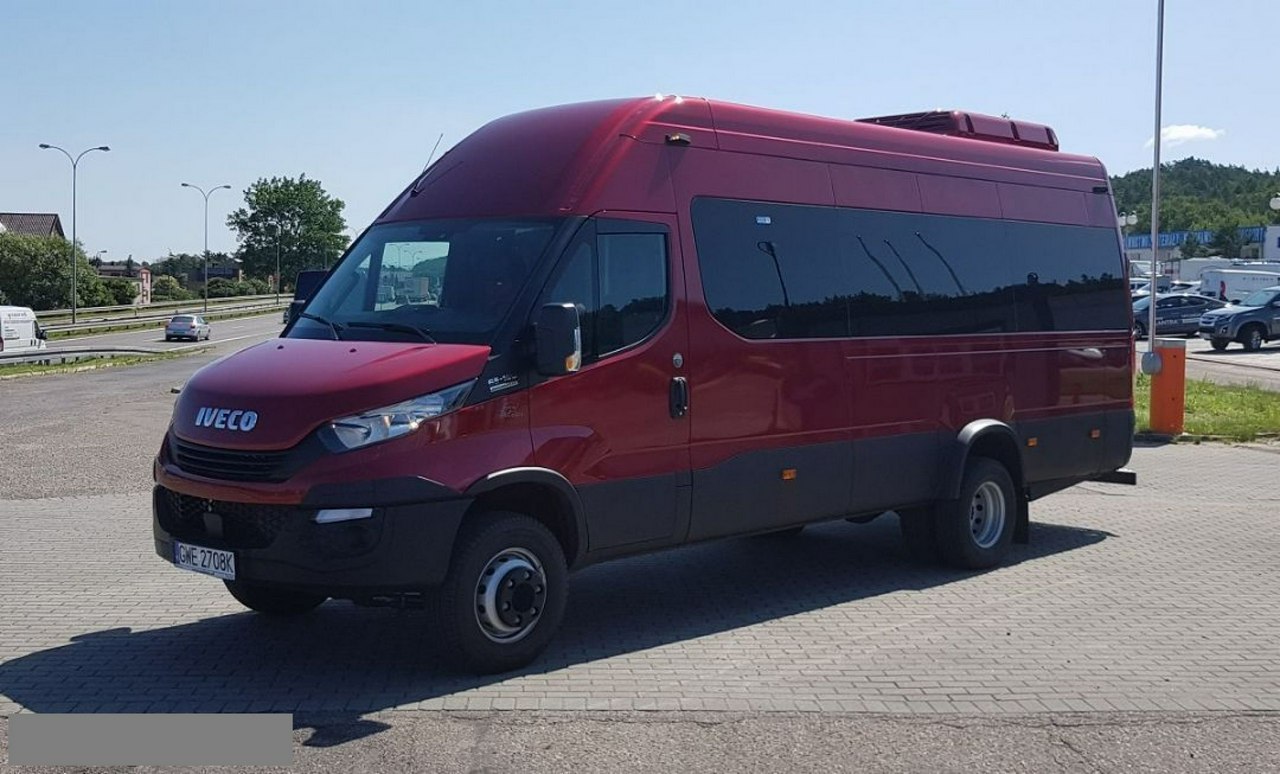 Iveco Daily OKAZJA autobus 24 miejsca stary tachograf! pneumatyczne zawieszenie