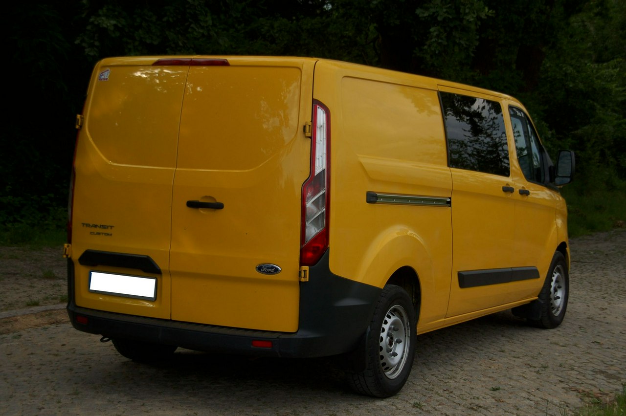 Ford Transit Custom 2,2 diesel 155 KM funkcja ECO, 6 Osobowy !!!