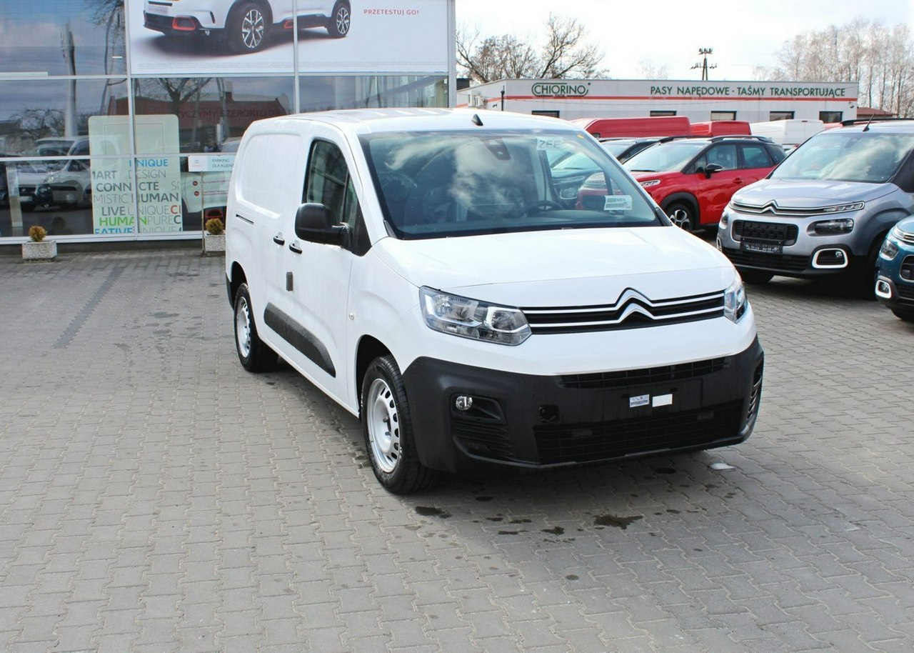 Citroen Berlingo PureTech 110 S&S CLUB 950kg CONNECT RADIO czujniki tył