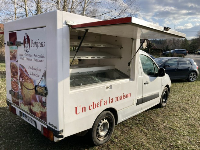 Citroen Berlingo Berlingo Chłodnia pieczy Autosklep Gastronomiczny Food Truck Foodtruck