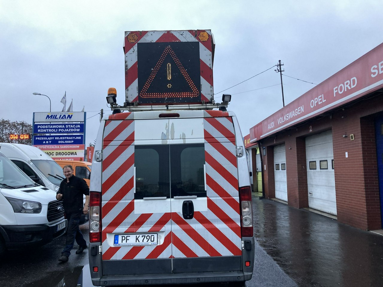 Fiat Ducato Ducato 3.0 JTD 160KM Pilot trasportowy ostrzegawczy gabaryt