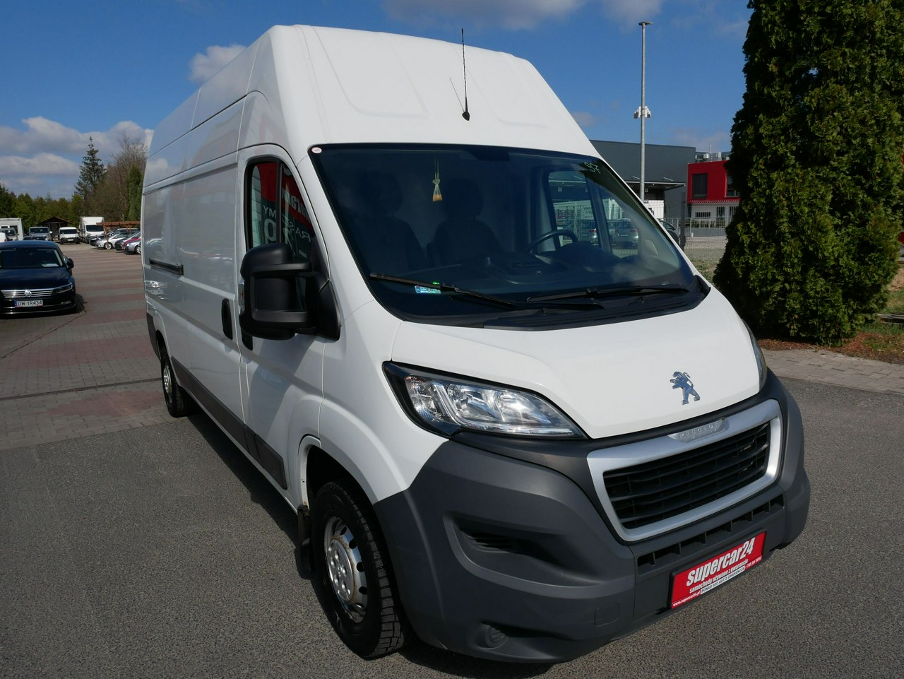 Peugeot Boxer Peugeot Boxer L3H3 / 2,0 / 130 KM / 3 osob. / Klima / Bluetooth / Salo
