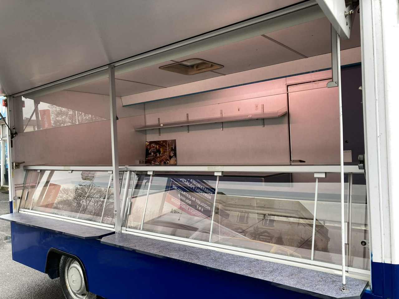 Mercedes MB 100 Autosklep wędli Ryb Sklep Gastronomiczny Food Truck Foodtruck Borco