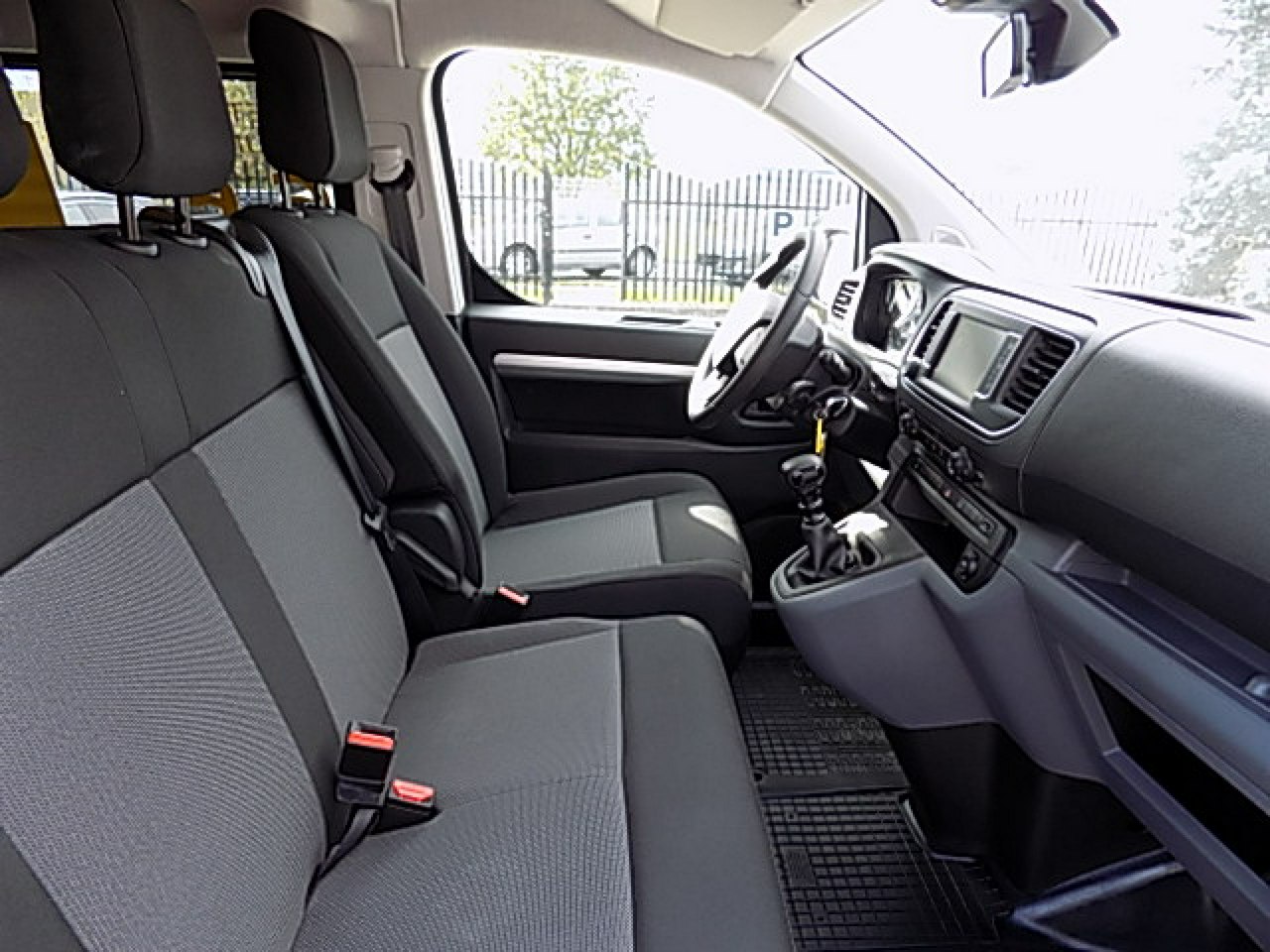 Peugeot Expert 2,0 HDi 120KM Furgon Brygadowy Long 6 osób/Demo Dealera/