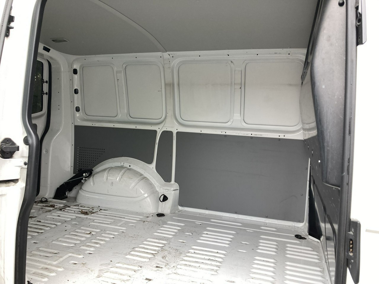 Volkswagen Transporter VW T-6 Transpotrer 2.0 TDI Klima 2015