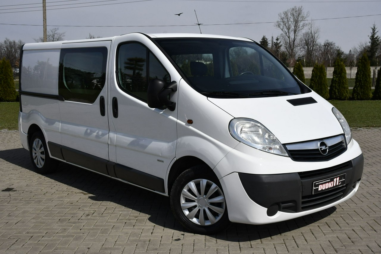 Opel Vivaro 2,0D LONG,Klimatyzacja,5 osób,el.szyby.Centralka.Kredyt.GWARANCJA