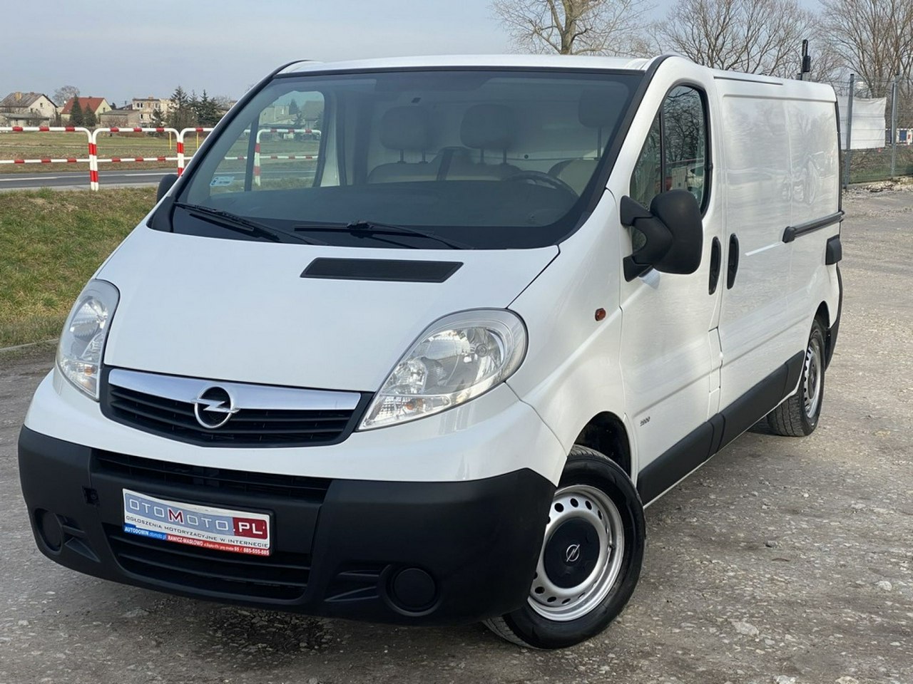 Opel Vivaro Raty Uproszczone 2.0cdti.115KM,LONG,2 x otwierane drzwi Gwarancja