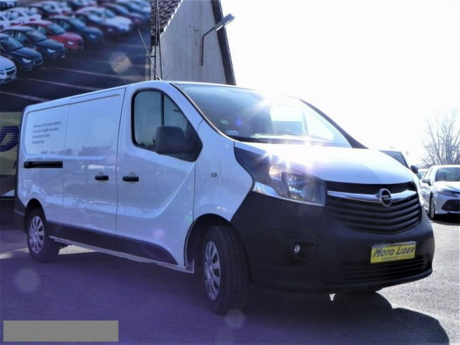 Opel Vivaro L2H1 z klimatyzacją, nawigacją, z VAT 23%