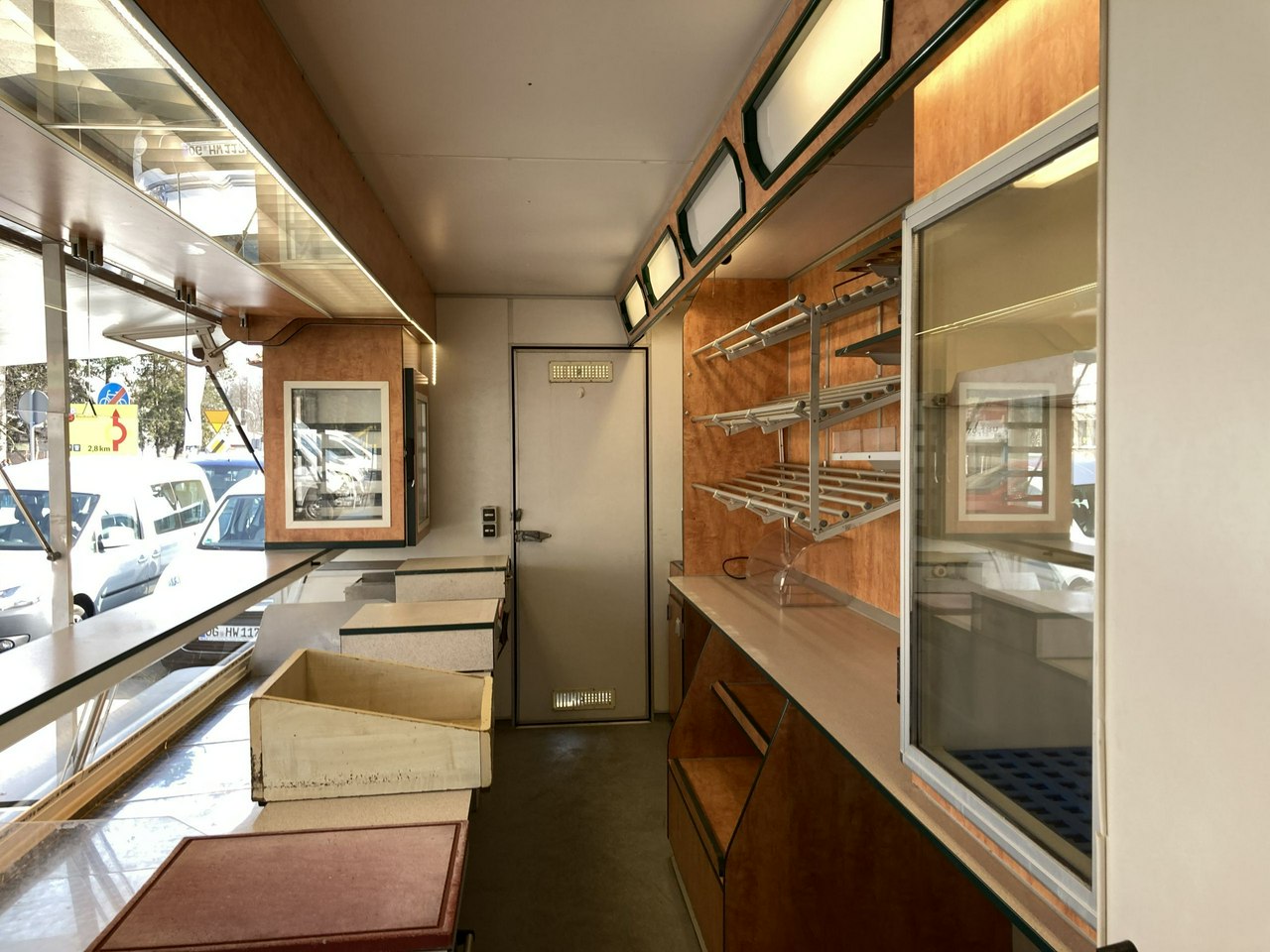 Mercedes Sprinter Sprinte Autosklep Gastronomiczny węd Food Truck Foodtruck sklep Borco