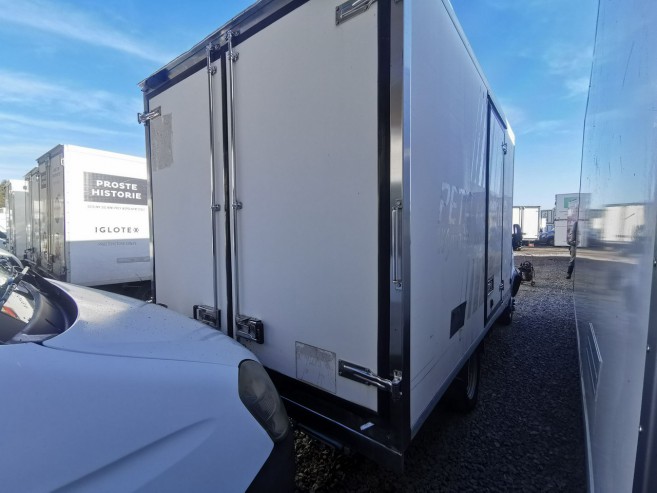 Iveco Daily 35C12 Chłodnia Mroźnia Izoterma Rama do zabudowy Laweta Wywrotka