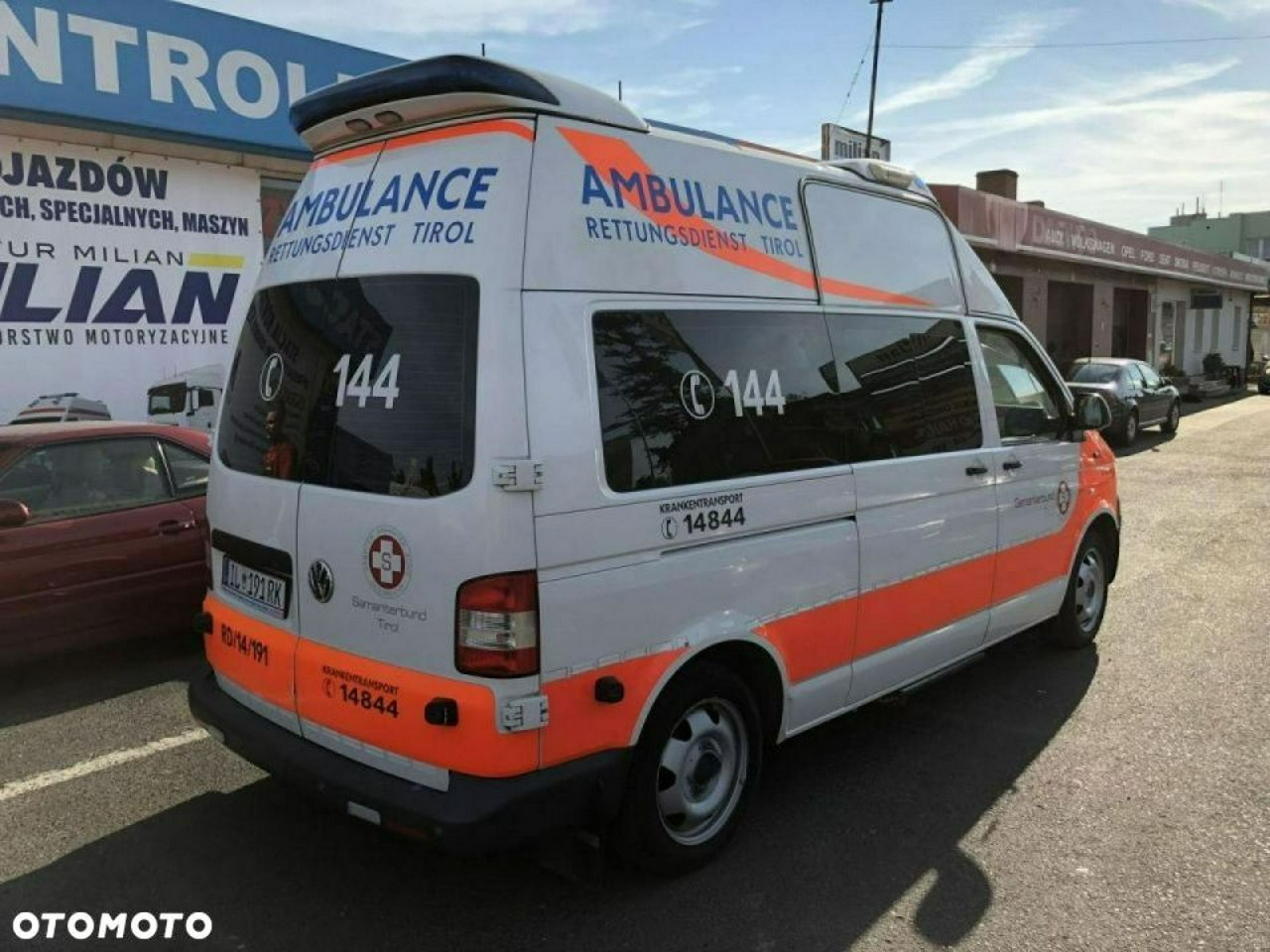 Volkswagen Transporter VW T6 Ambulans Karetka 4X4 180KM DINEN 1789 Model 2013 Klima