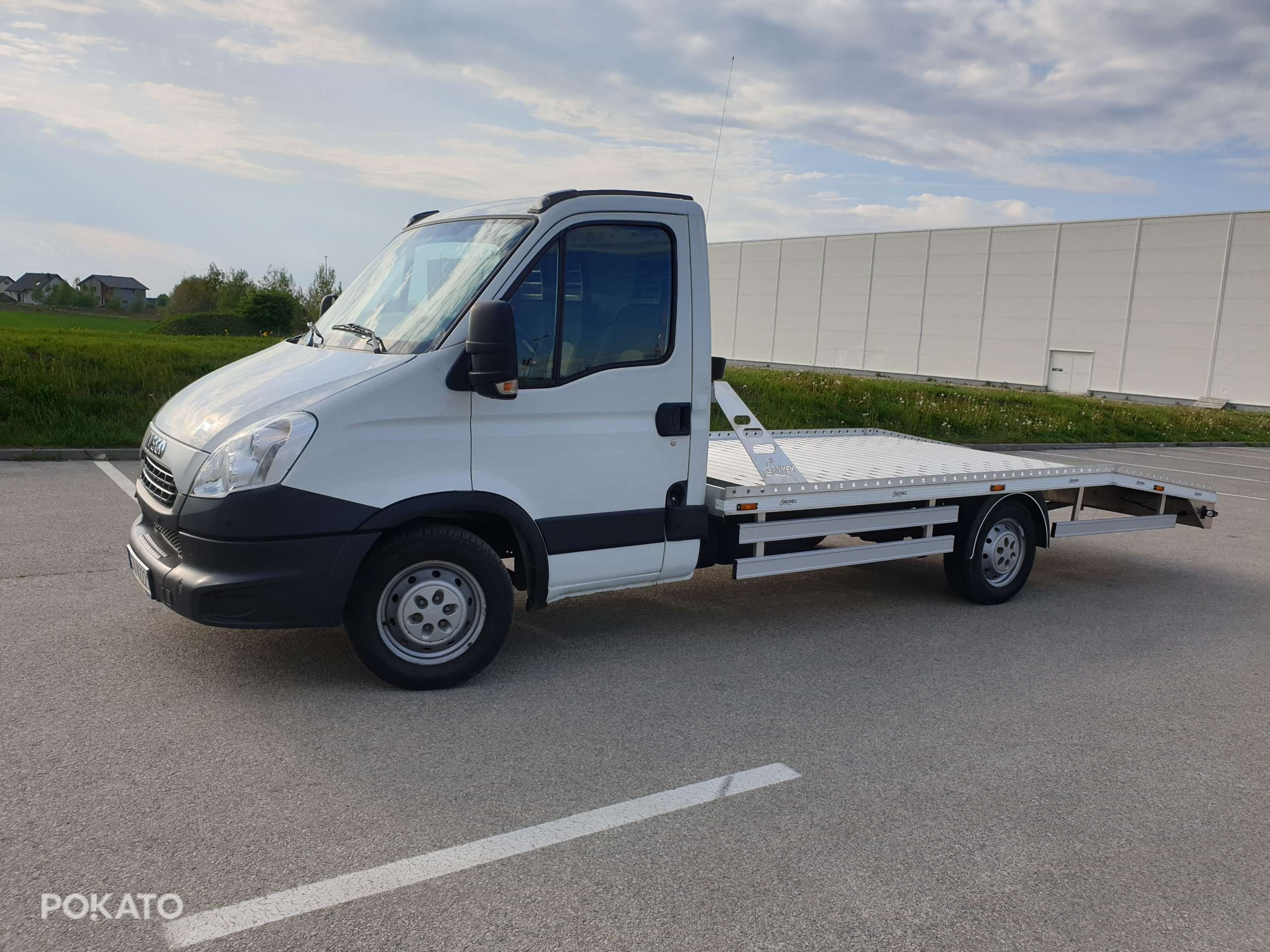 Iveco 35s11 nowy najazd laweta 100% alu super stan
