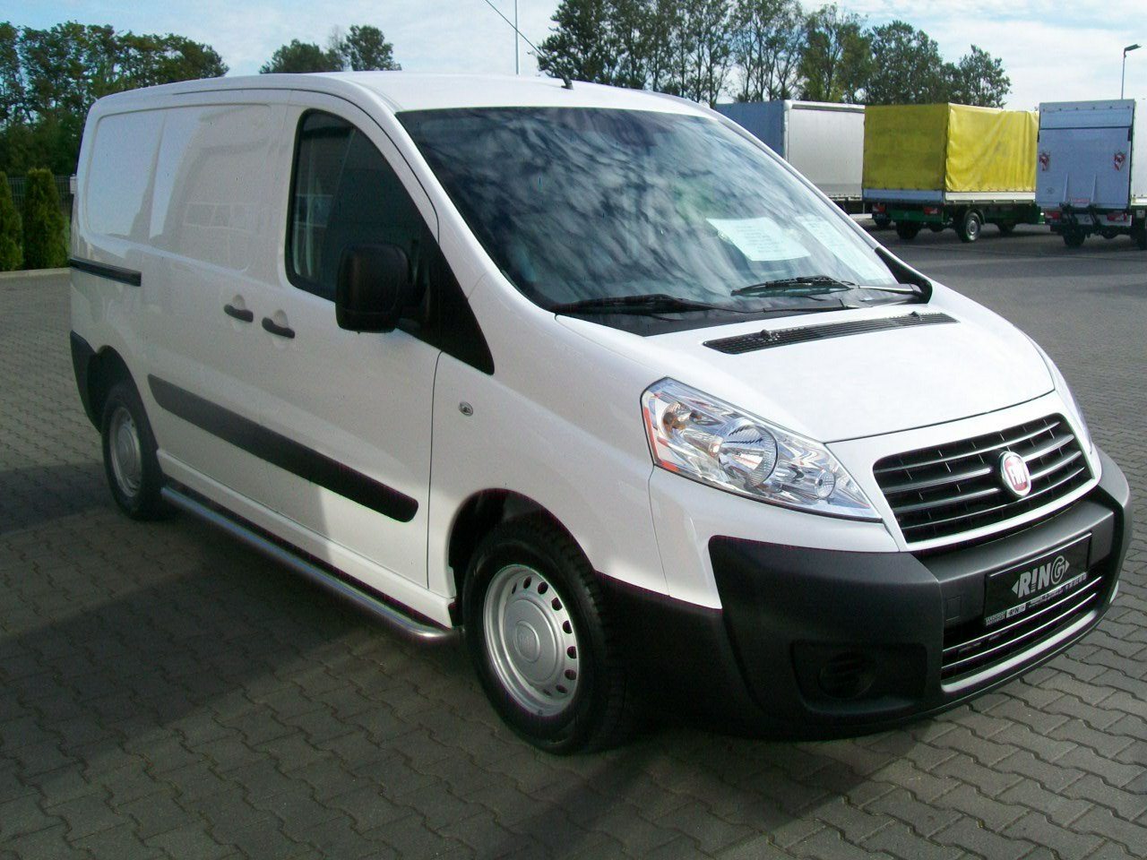 Fiat Scudo 1,6MJET 90KM A/C VAN 3 OSOBOWY KS. SERWISOWA NR 12