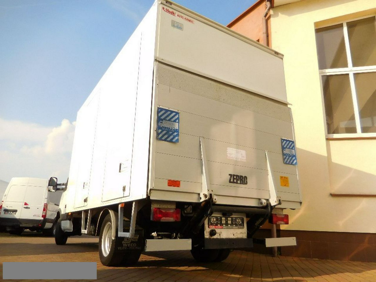 Iveco Daily 35C18 GWARANCJA / bliźniaki / winda / 3,0 / DMC 3500 kg