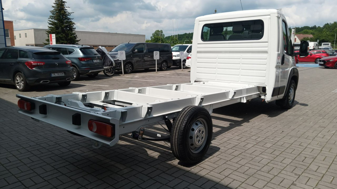 Peugeot Boxer Peugeot Boxer rama do zabudowy L4 2.2 165KM 2020 Kielce