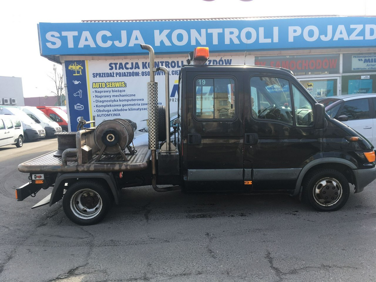 Iveco Daily 35C12 IVECO z wyciągiem do sieci rybnych wyciągarka portowa kuter motorówka