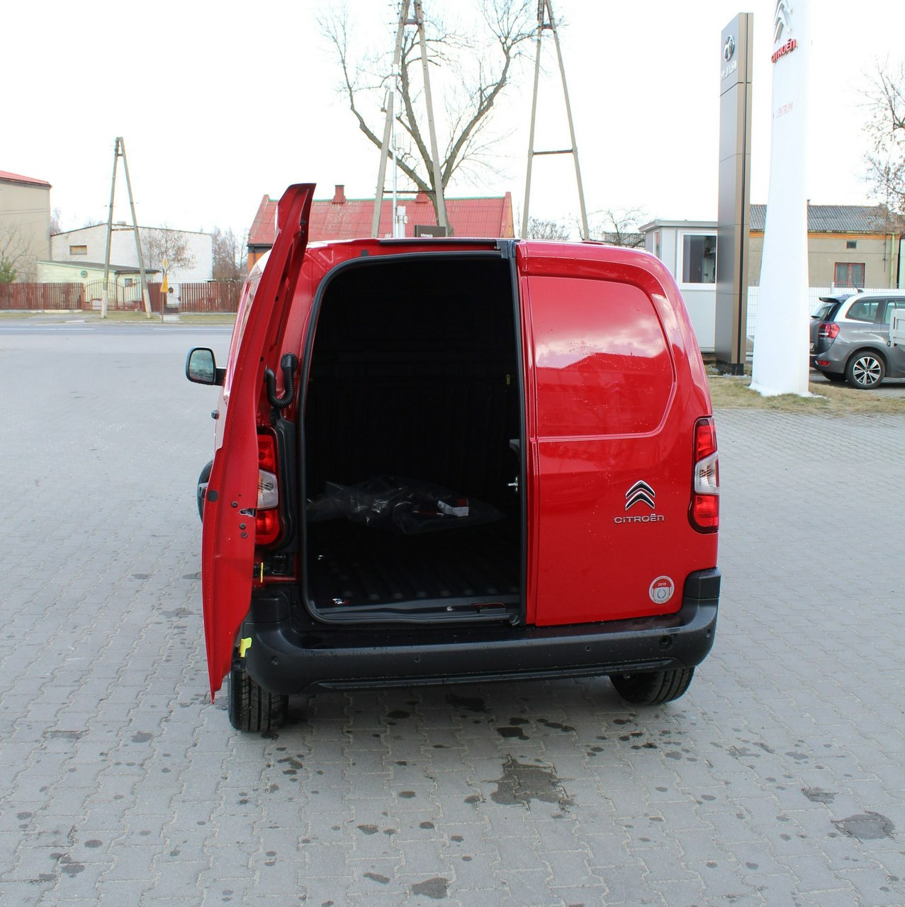 Citroen Berlingo 1,5 BHDI 100 KM M 1000kg Czujnki Tył