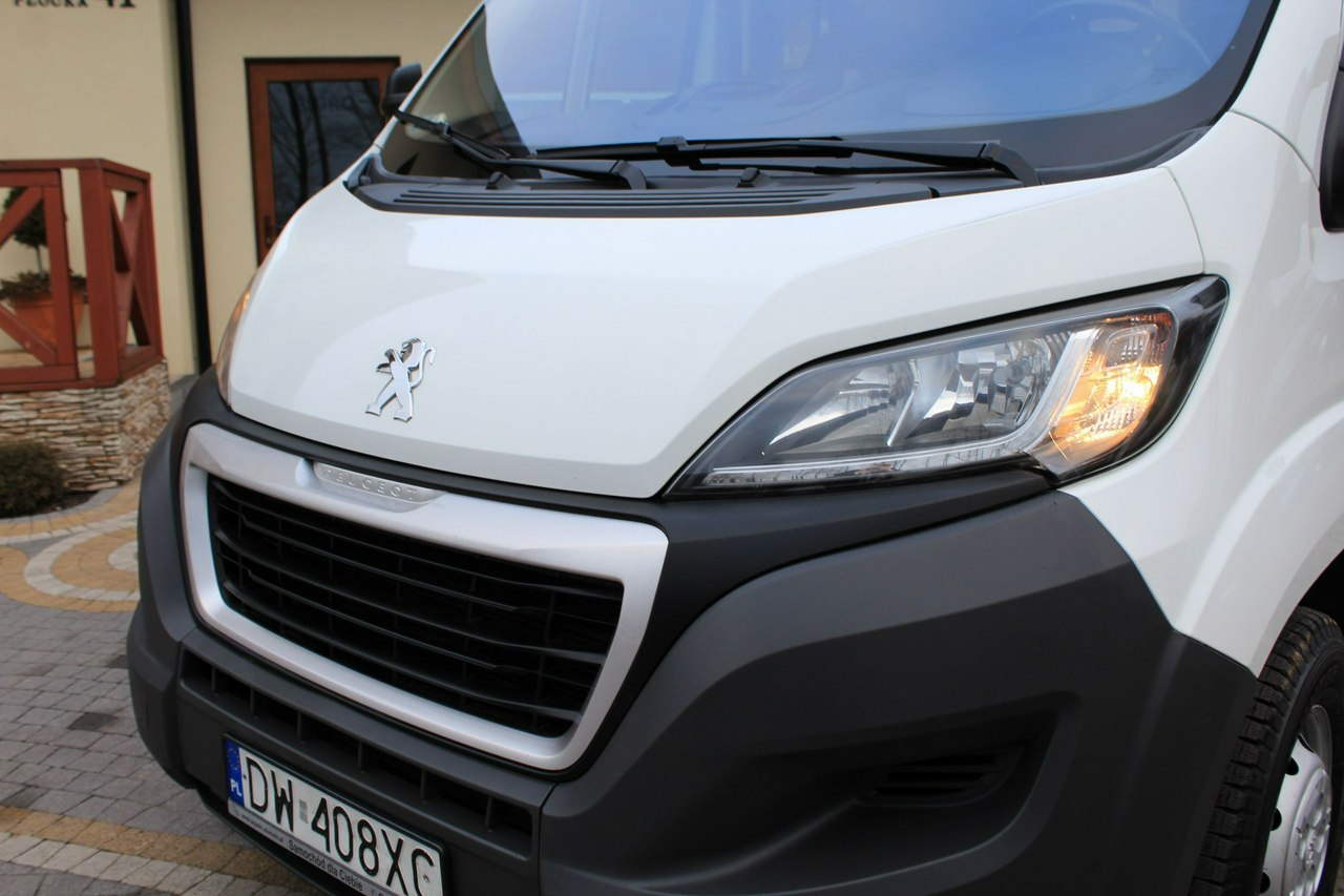 Peugeot Boxer 2.2 HDi 130KM / Doka Brygadówka / 7 osób / Salon PL I-właściciel