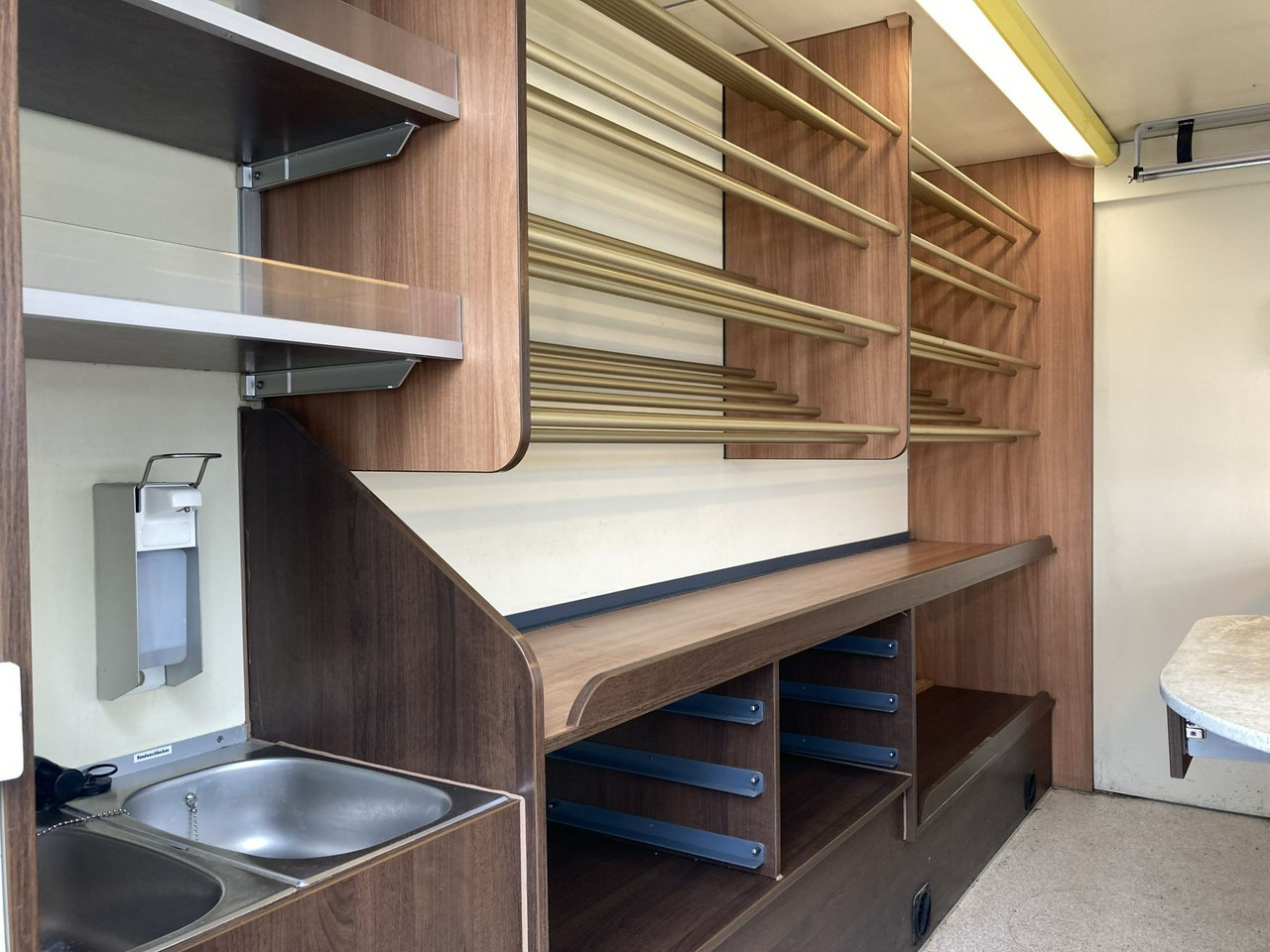 Renault Master Master Autosklep piecz Gastronomiczny Food Truck Foodtruck sklep Borco