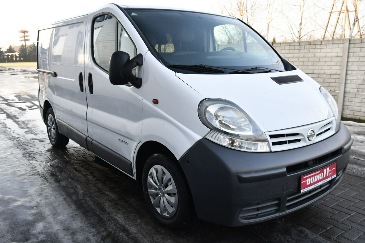 Nissan Primastar 1,9DCI DUDKI11 Serwis,3osoby,Hak,Parktronic,Centralka.OKAZJA-Zadbany