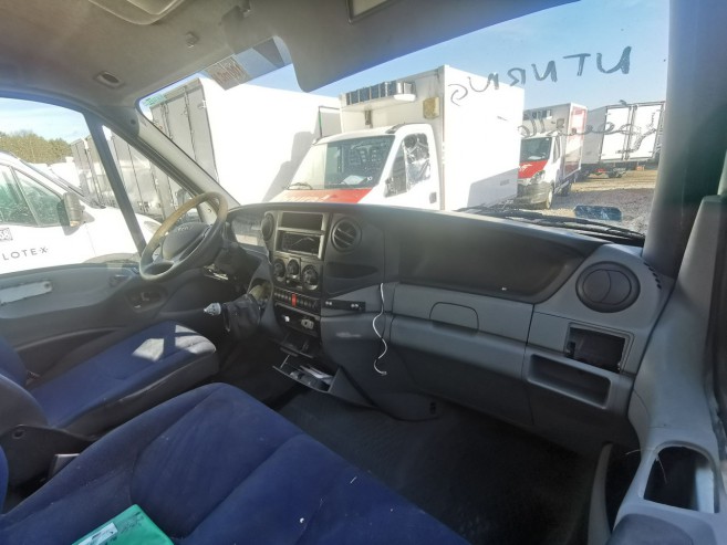 Iveco Daily 35C12 Chłodnia Mroźnia Izoterma Rama do zabudowy Laweta Wywrotka