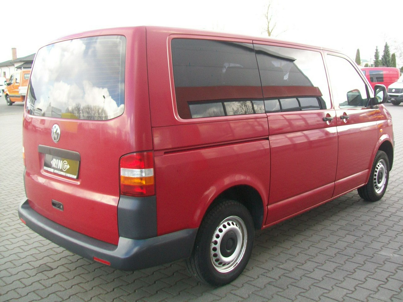 Volkswagen Transporter T5 1,9TDI 102KM A/C 9 OSÓB ZAREJESTROWANY NR 9