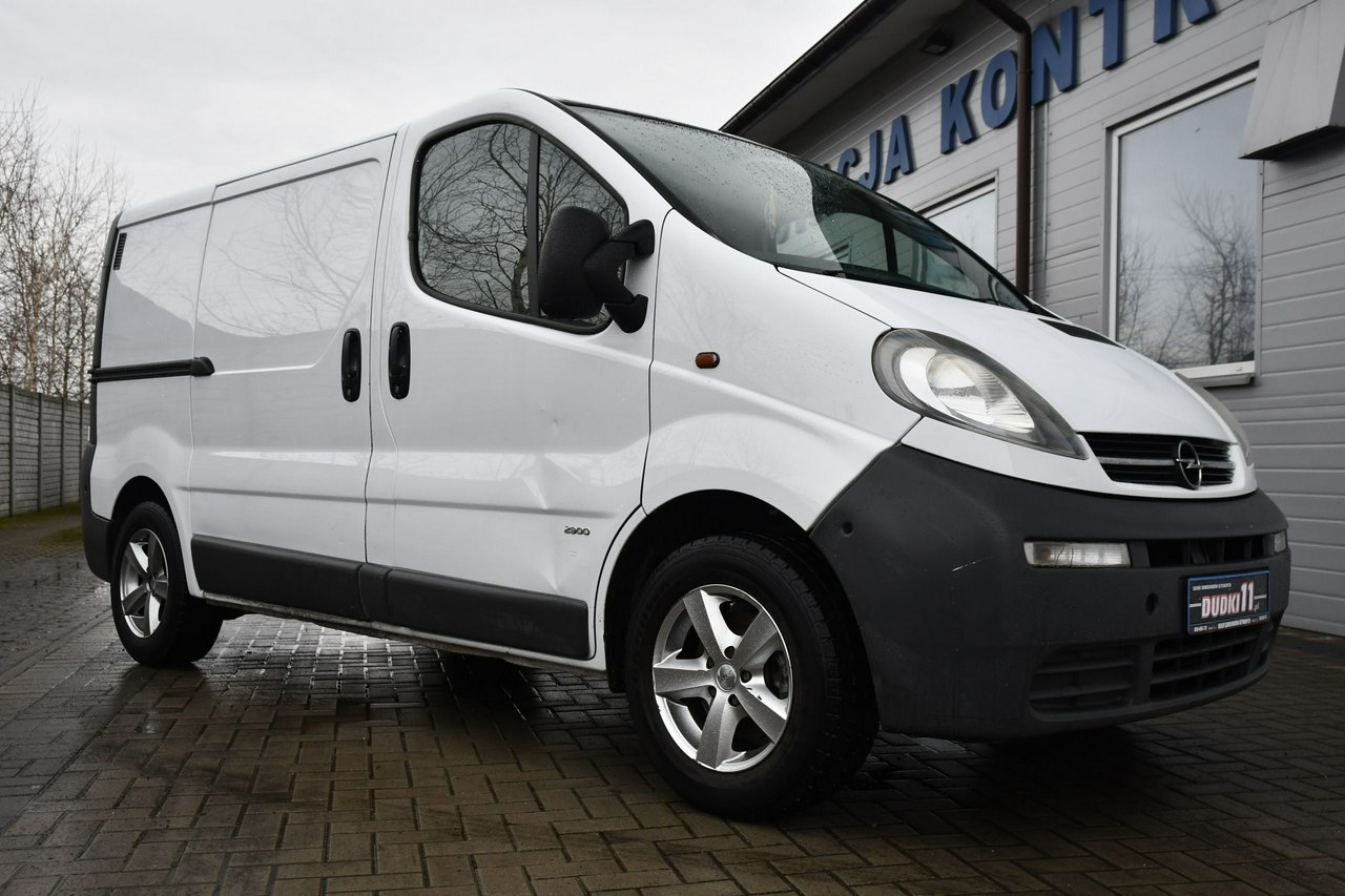 Opel Vivaro 1,9DTI DUDKI11 6 biegowe,3 osoby,Centralka,kredyt,OKAZJA