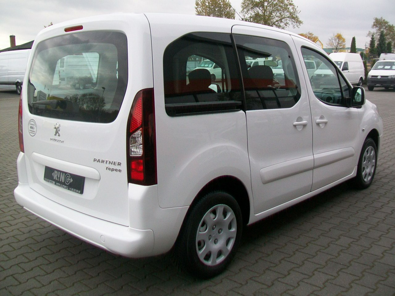 Peugeot Partner 1,6HDI 75KM A/C 5OS MOD 14 LEDY TEPEE SERWIS NR 61