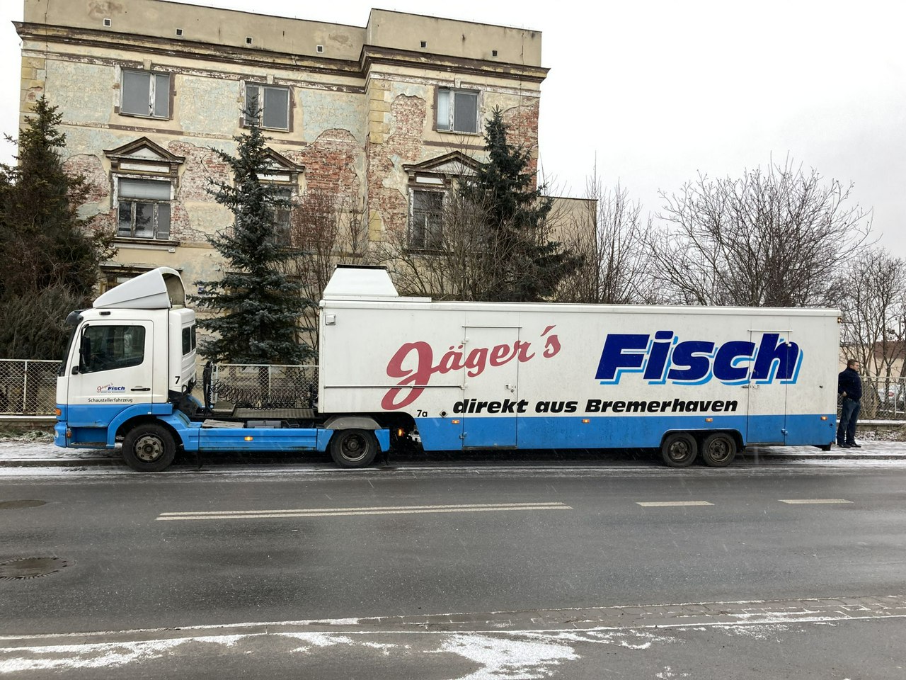 Mercedes Atego Autosklep Gastronomiczny wędlin Ryb Smażalnia Food Truck Foodtruck