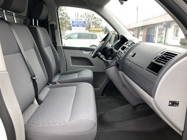 Volkswagen Transporter VW T-6 Transpotrer 2.0 TDI Klima 2015