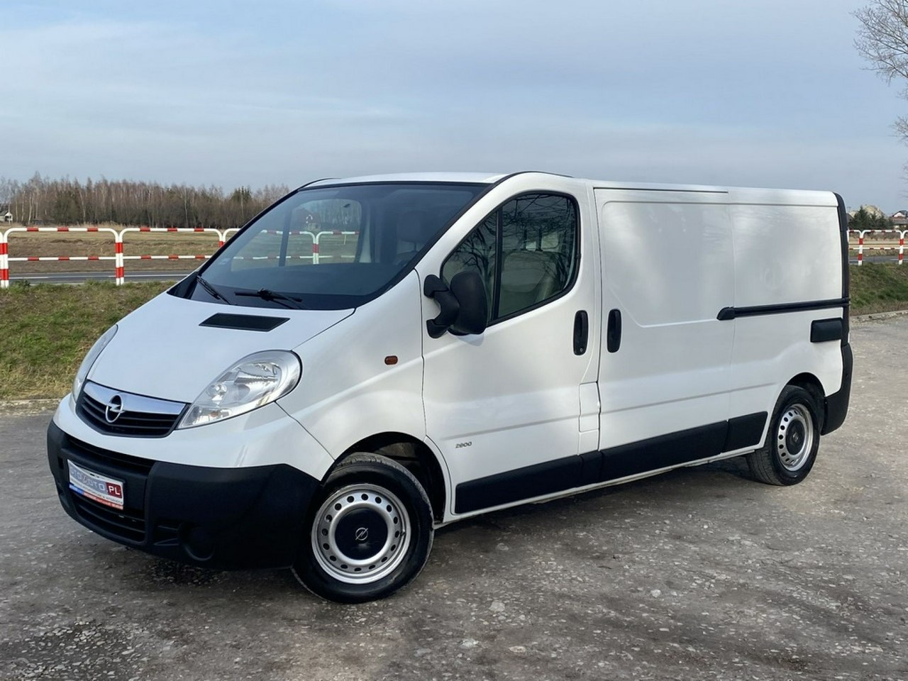 Opel Vivaro Raty Uproszczone 2.0cdti.115KM,LONG,2 x otwierane drzwi Gwarancja