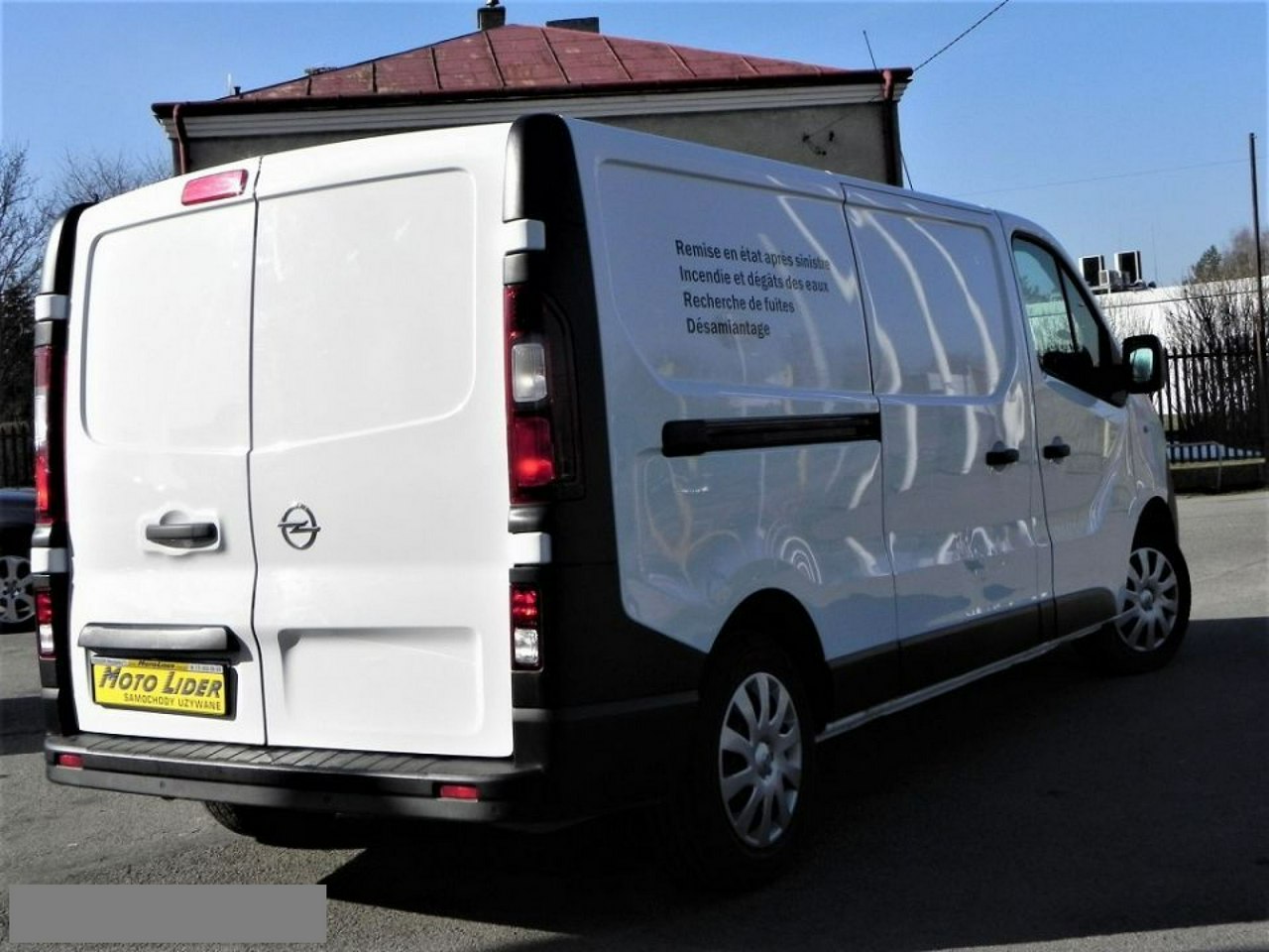 Opel Vivaro L2H1 z klimatyzacją, nawigacją, z VAT 23%