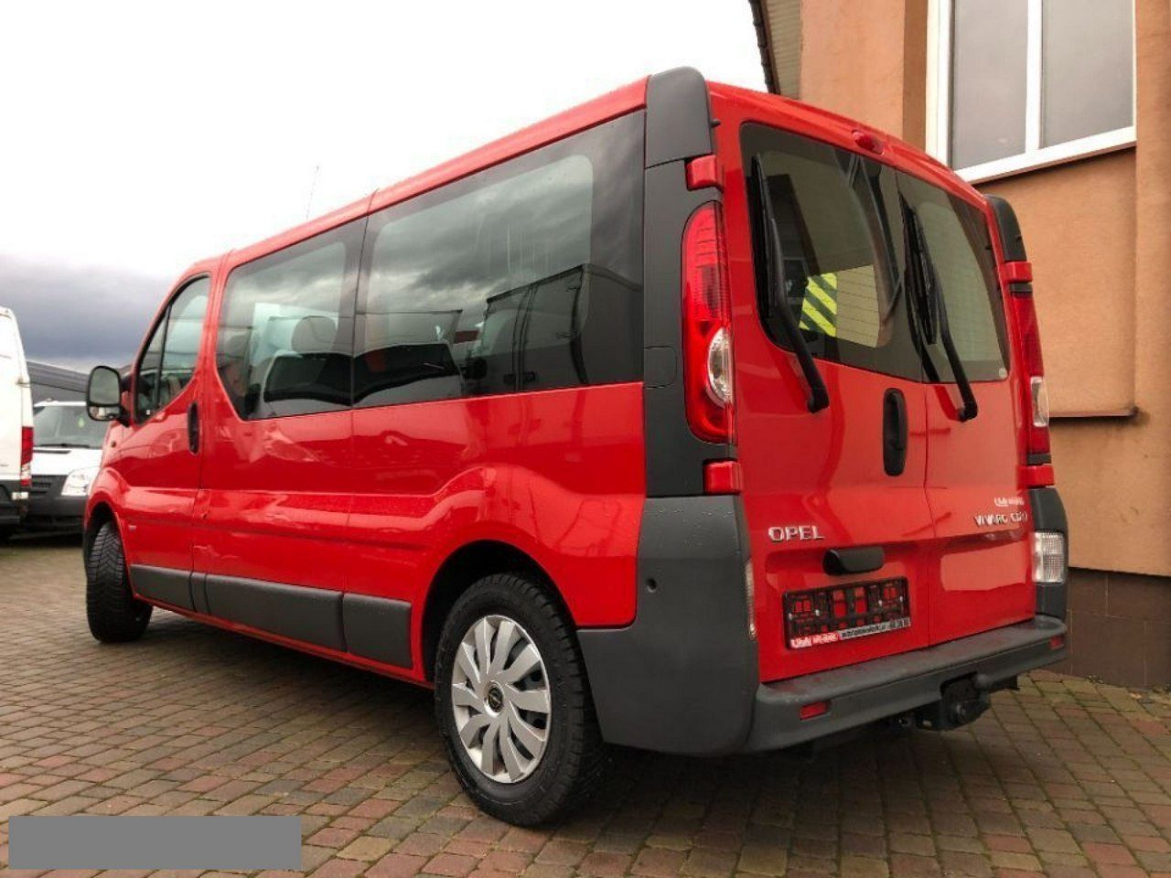 Opel Vivaro GWARANCJA / L2 H1 / 9 osób