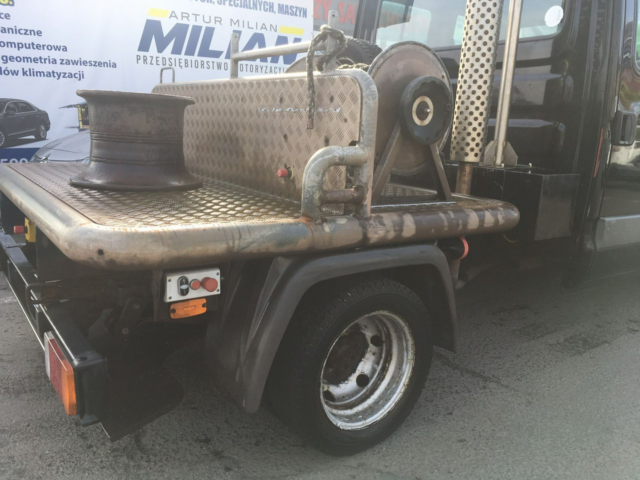 Iveco Daily 35C12 IVECO z wyciągiem do sieci rybnych wyciągarka portowa kuter motorówka