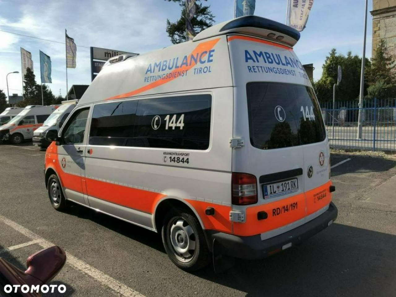 Volkswagen Transporter VW T6 Ambulans Karetka 4X4 180KM DINEN 1789 Model 2013 Klima