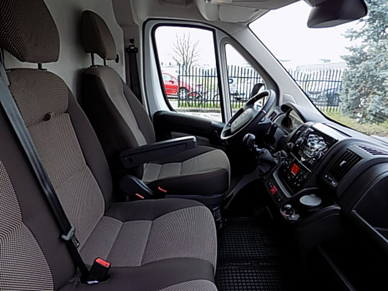 Peugeot Boxer 335 2,0 130KM L3H2/Aktywny fotel/Automatyczna klima/Demo dealera