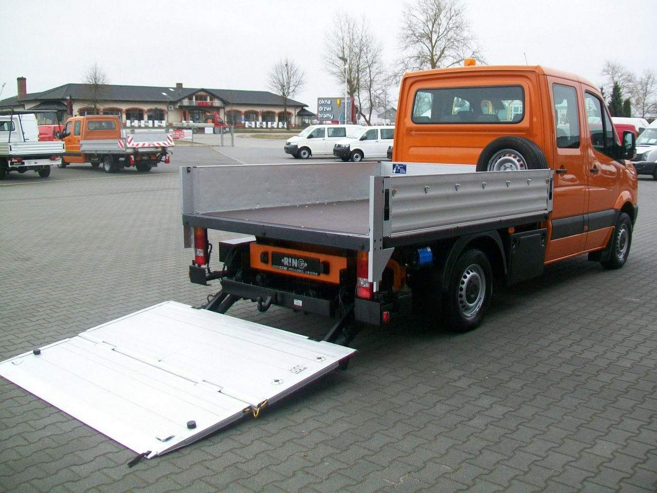 Volkswagen Crafter 2,0TDI 143KM A/C DOKA 7 OSÓB WINDA WEBASTO SERWISOWANY MOD 13r NR 38