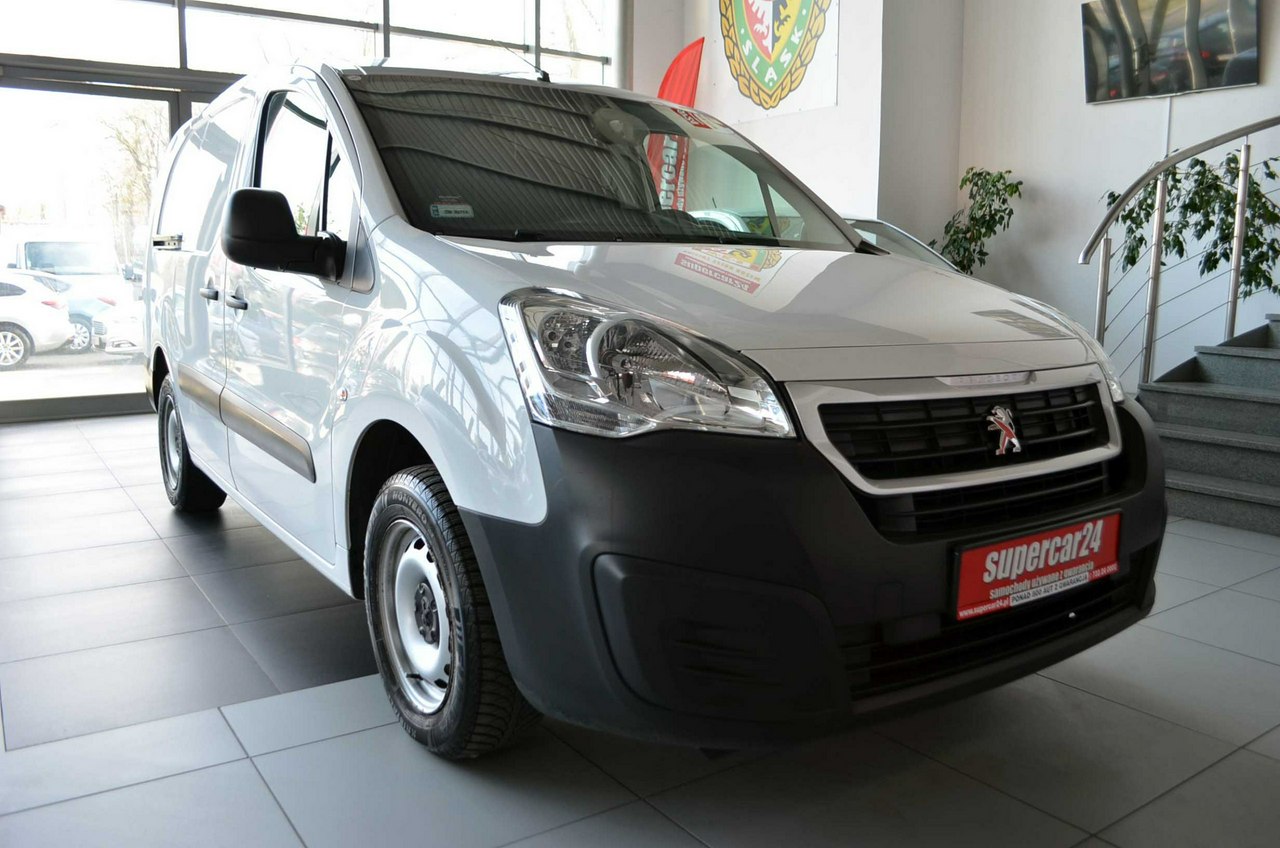 Peugeot Partner Peugeot Partner 1,6 / 3 osobowy / L2 Maxi LONG / Tempomat / Klima / Sa