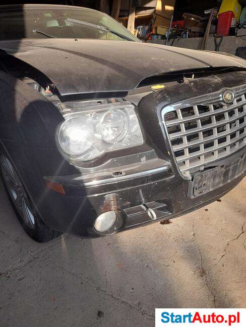 Chrysler 300 C 5,7 po wypadku