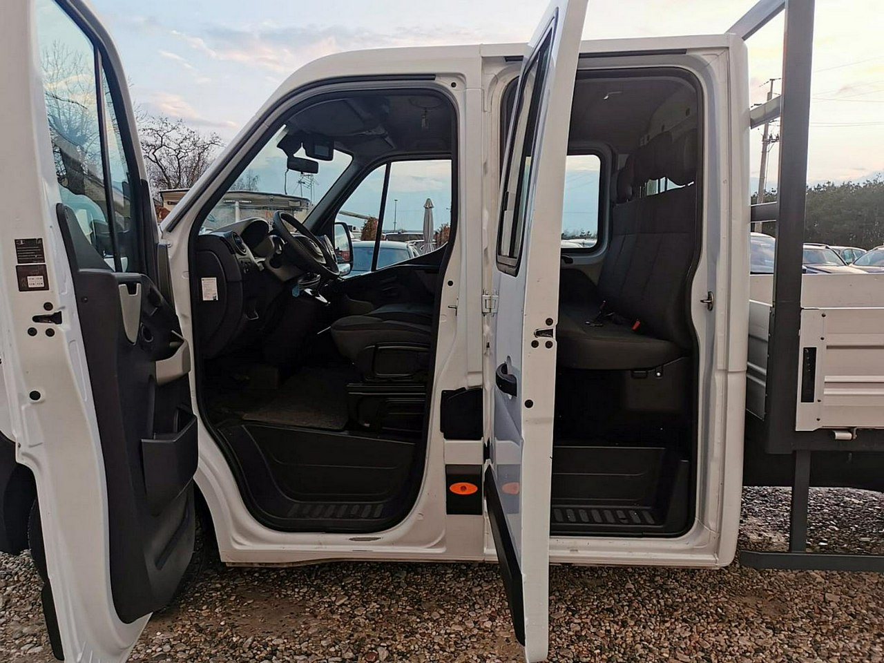 Opel Movano doka RWD bliźniak 7 osób klima