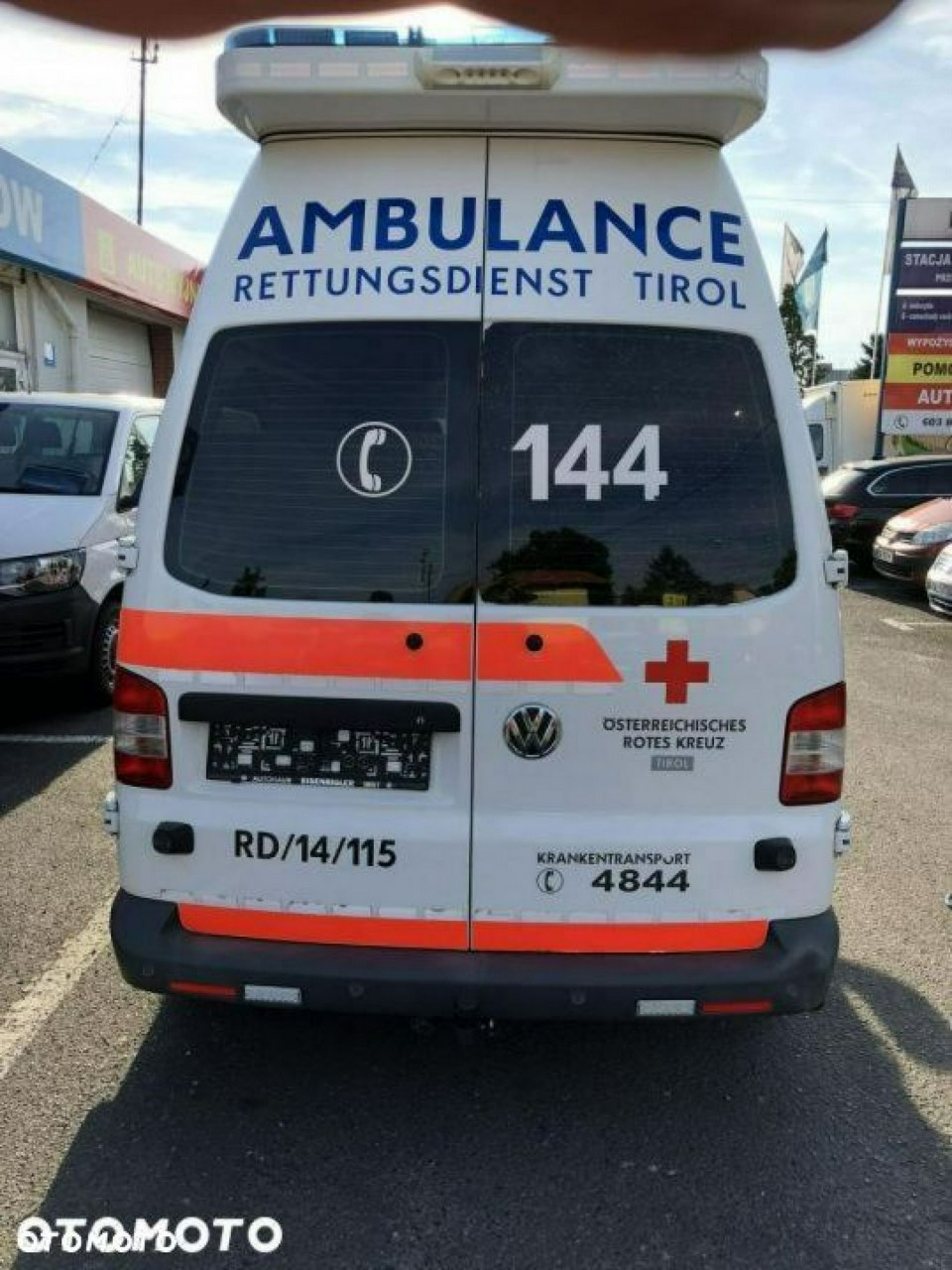 Volkswagen Transporter T6 Ambulans Karetka 4X4 140KM DIN EN 1789 Model 2011 Wyposażona