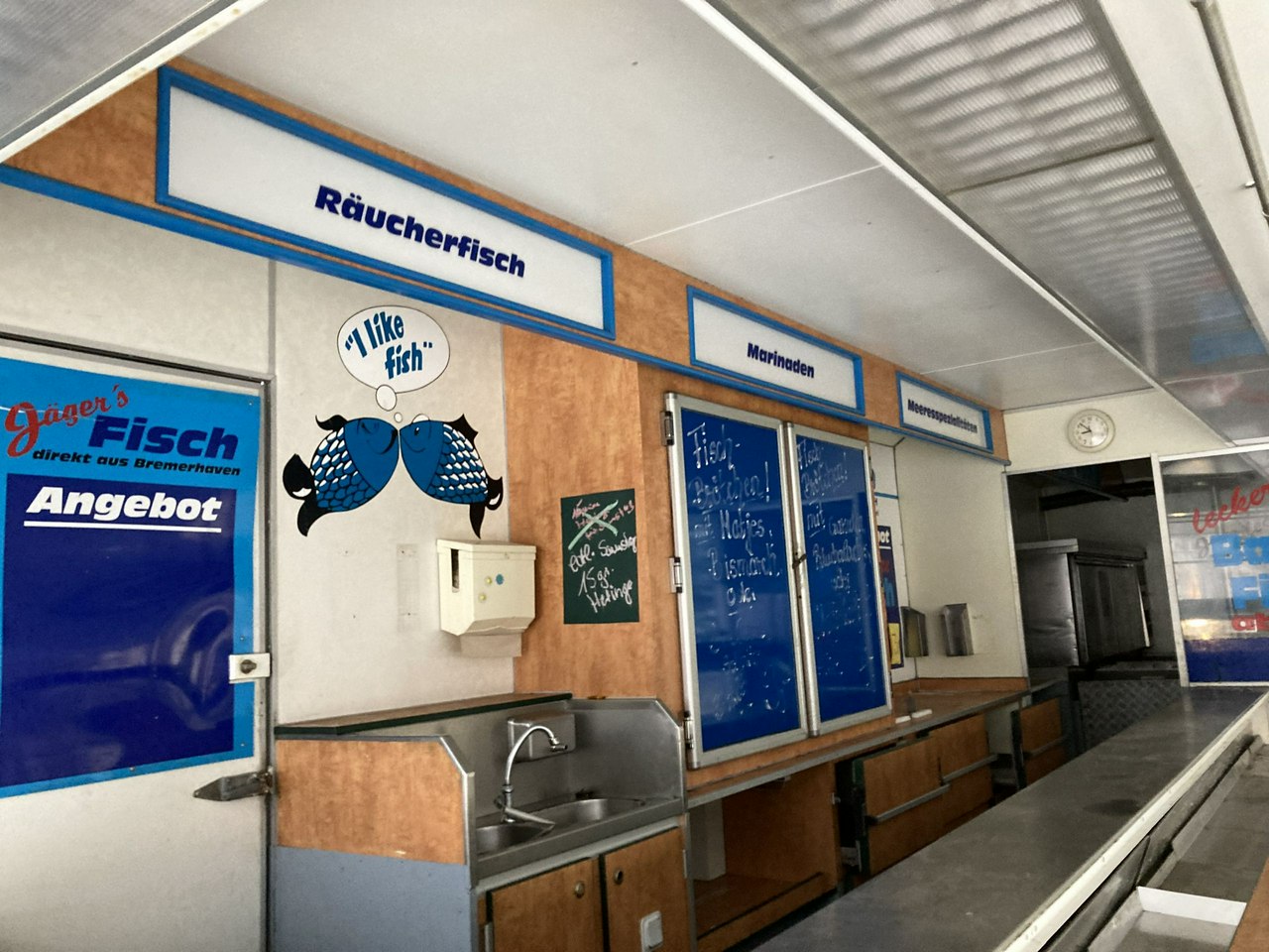 Mercedes Atego Autosklep Gastronomiczny wędlin Ryb Smażalnia Food Truck Foodtruck